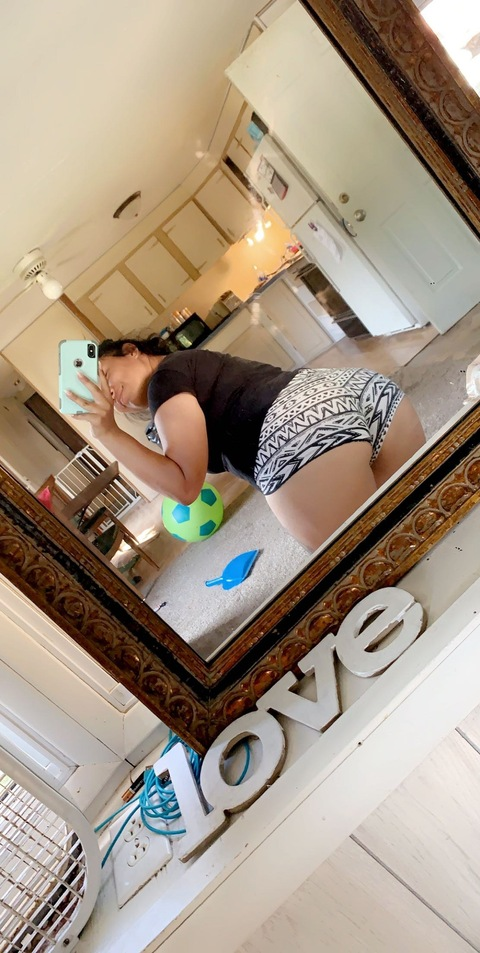 View selenaaagarzaaa OnlyFans content for free 

 picture 2
