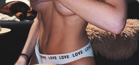 selisee (S🔥) OnlyFans Leaked Pictures and Videos 

 picture 2
