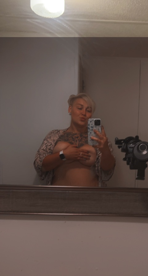 send.me.your.money OnlyFans Leak (57 Photos and 6 Videos) 

 picture 2