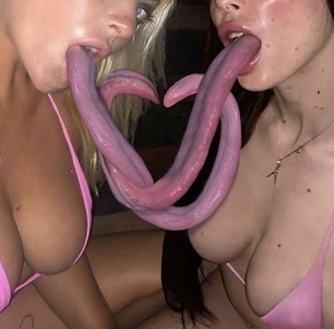 seraph222 (u56593375) free OnlyFans Leaked Videos and Pictures 

 picture 2