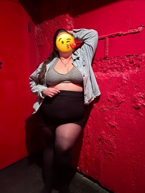 seraphinap97 OnlyFans Leaked (11 Photos and 4 Videos) 

 picture 2