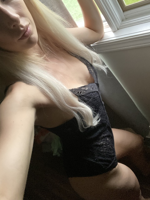 View serenastone OnlyFans videos and photos for free 

 picture 2