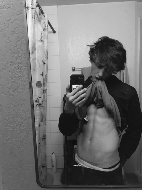View Seth Carlson (seth_scrub) OnlyFans 14 Photos and 0 Videos leaked 

 picture 2