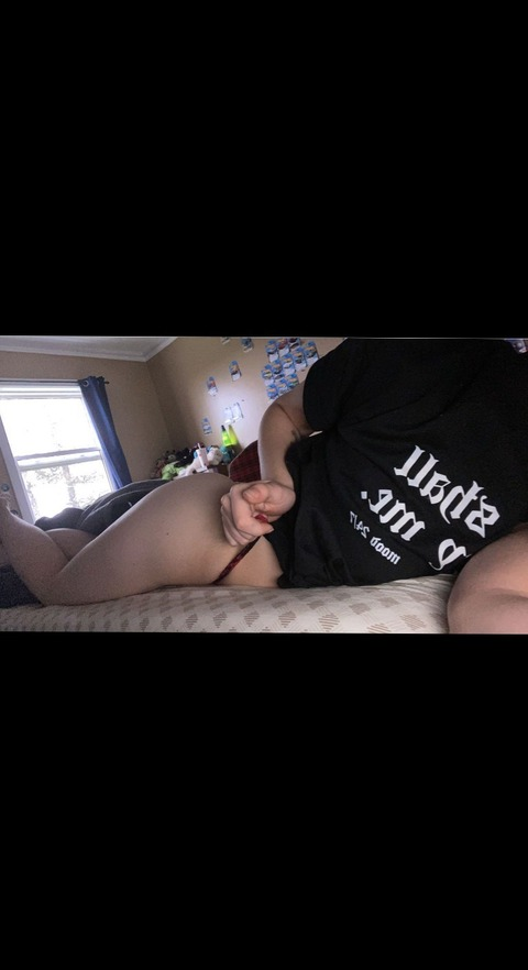 sexesav (Savvy) OnlyFans Leaked Pictures and Videos 

 picture 2
