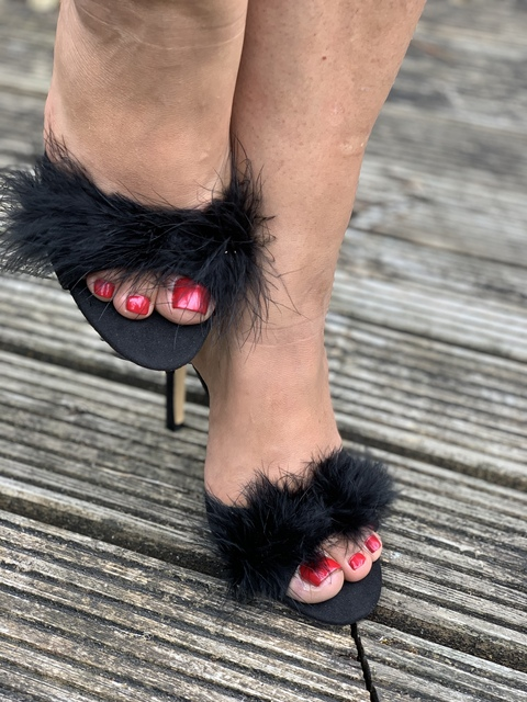 View Sexy Feet and Heels (sexyfeetandheels) OnlyFans 1924 Photos and 173 Videos gallery 

 picture 2