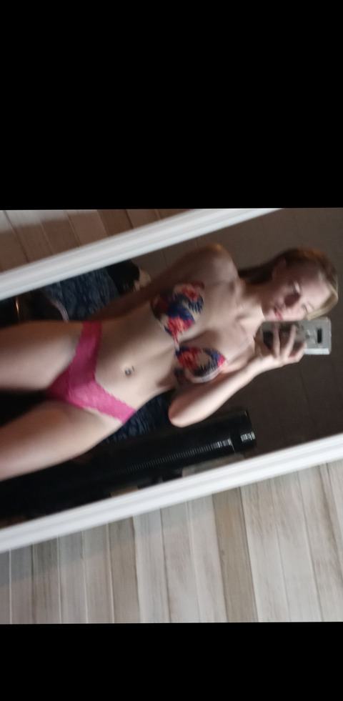 View sexylexi1311 OnlyFans videos and photos for free 

 picture 2