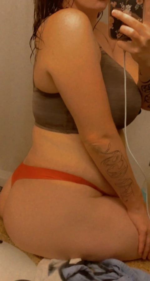 sexymama0131 OnlyFans Leaked Photos and Videos 

 picture 2