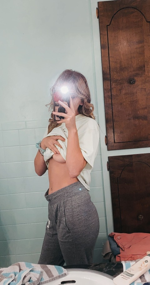 sexymegan022 OnlyFans Leaks (11 Photos and 0 Videos) 

 picture 2