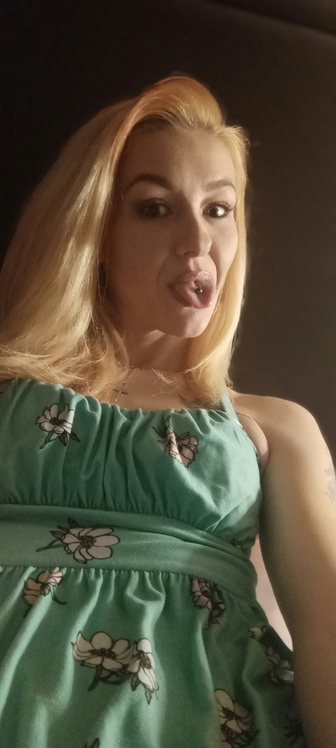 @sexyyred22 leaks Onlyfans gallery free 

 picture 2