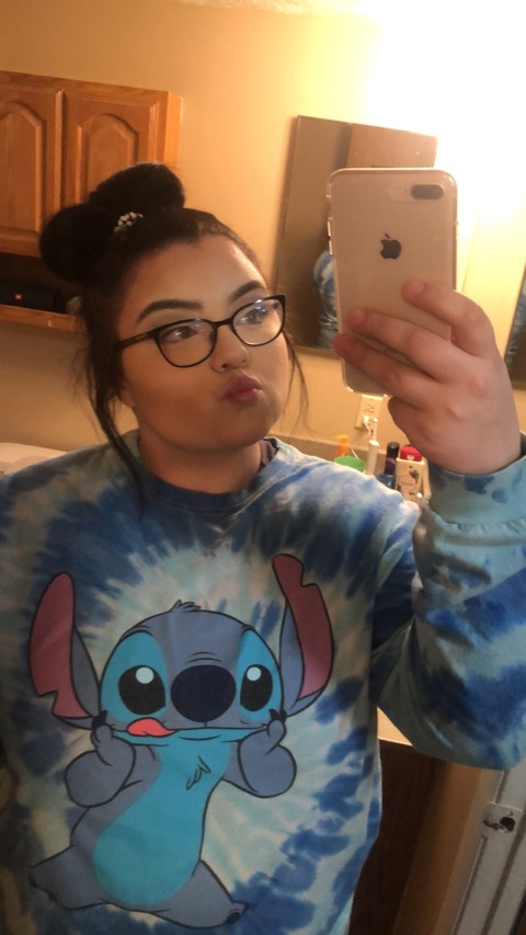 View shaeshae1223 OnlyFans content for free 

 picture 2