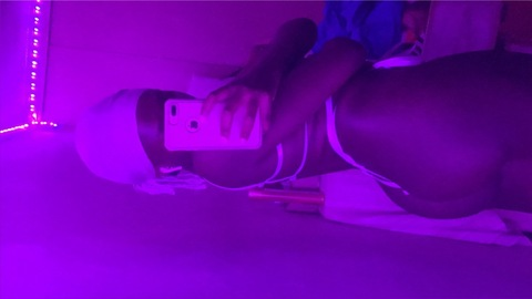 View shanaya_b (coochiemommy) OnlyFans 76 Photos and 158 Videos for free 

 picture 2