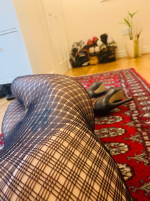 View Shannon (shannonghso) OnlyFans 6 Photos and 12 Videos for free 

 picture 2