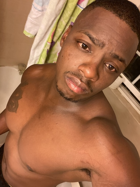 shaq2tall OnlyFans Leaked Photos and Videos 

 picture 2
