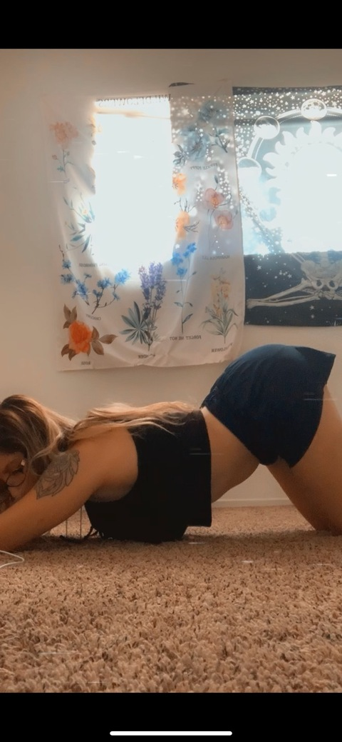 shawtybabyari OnlyFans Leaked (19 Photos and 9 Videos) 

 picture 2