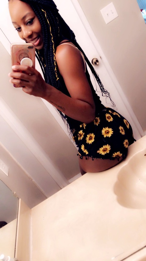 View shayblackrose27 OnlyFans content for free 

 picture 2