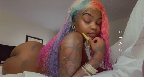 shaylavea10k OnlyFans Leaked Photos and Videos 

 picture 2