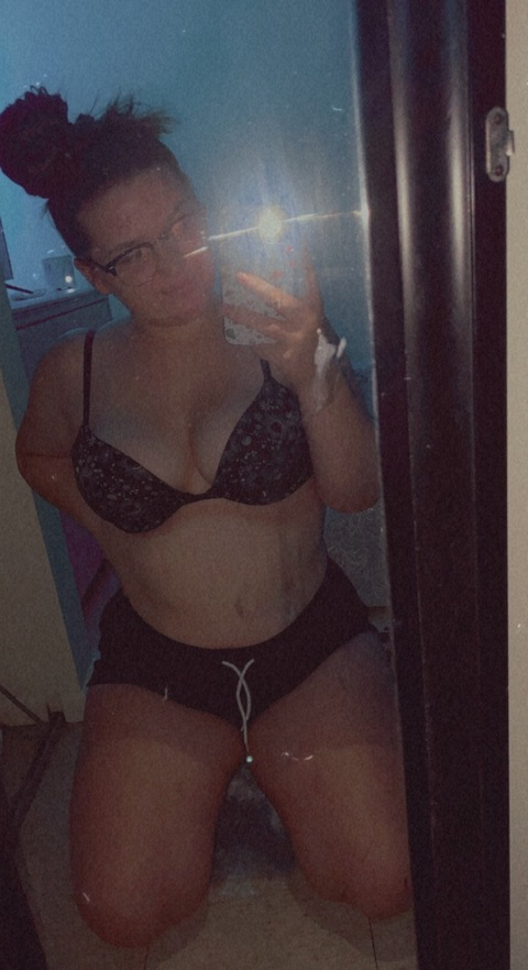 Download shelbyyork27 OnlyFans videos and photos for free 

 picture 2
