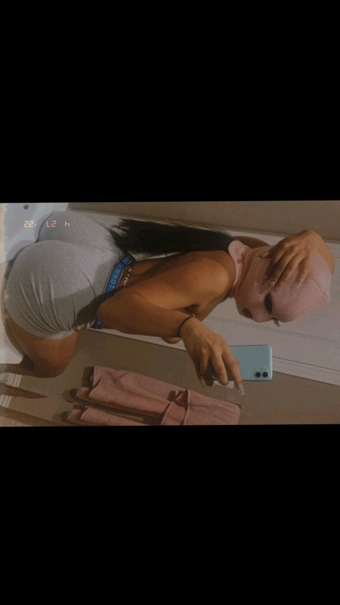 Download shiestybratt OnlyFans content free 

 picture 2
