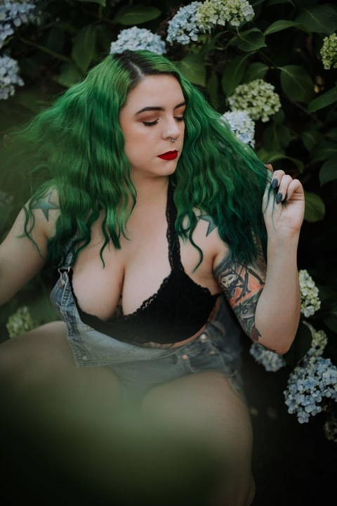 shiolah OnlyFans Leak (702 Photos and 128 Videos) 

 picture 2