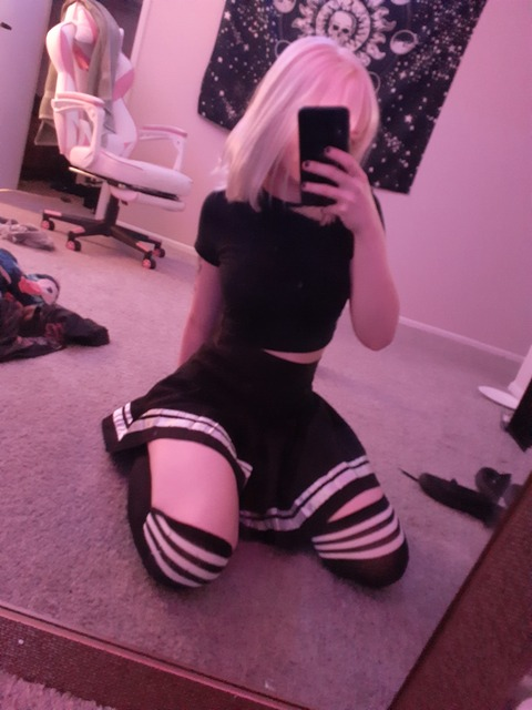 View Kenzie (shoegazer26) OnlyFans 0 Photos and 0 Videos leaks 

 picture 2