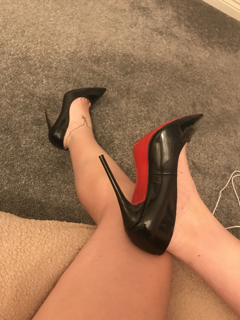 Onlyfans leaked shoegoddesskay 

 picture 2