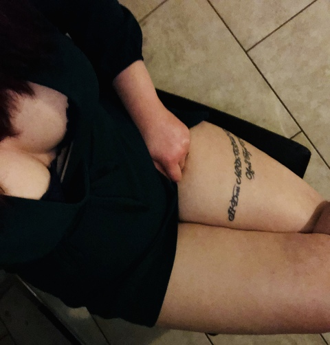 View silky the slxt (silkytheslxt) OnlyFans 899 Photos and 722 Videos for free 

 picture 2