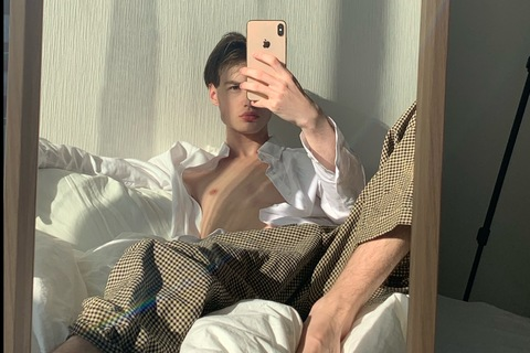 View simonzlkv OnlyFans content for free 

 picture 2