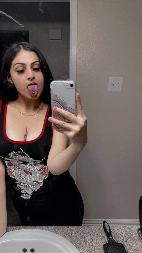 simp4melly (Melly) OnlyFans content 

 picture 2