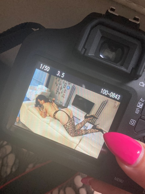 View sinny-clair (Megan Sinclair) OnlyFans 17 Photos and 1 Videos leaked 

 picture 2