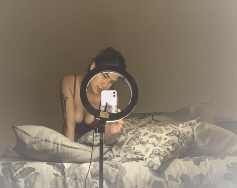 Download sinthiarosesfreepage OnlyFans videos and photos for free 

 picture 2