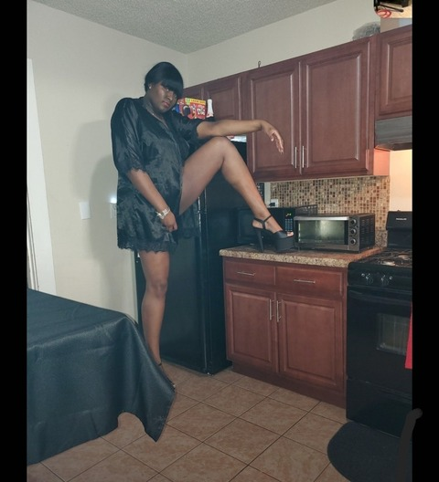 View sixfootfivegiantess OnlyFans content for free 

 picture 2
