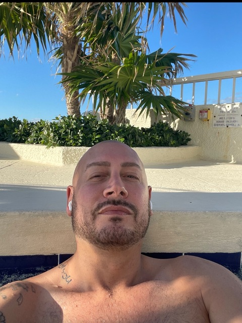 View size15guy OnlyFans videos and photos for free 

 picture 2