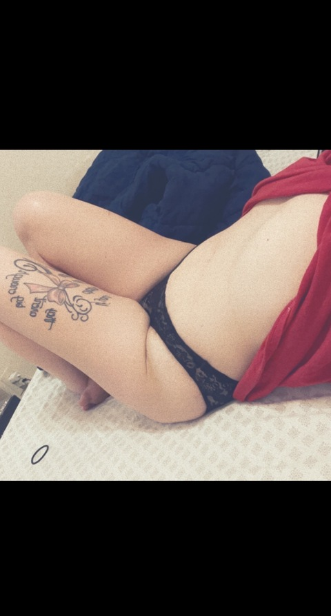 View Sky (skyxo.c) OnlyFans 14 Photos and 4 Videos leaks 

 picture 2