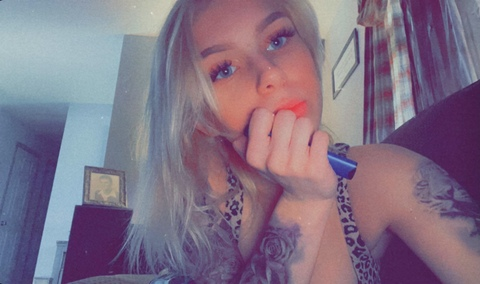 skyy200110 (Skyy) OnlyFans Leaked Pictures and Videos 

 picture 2