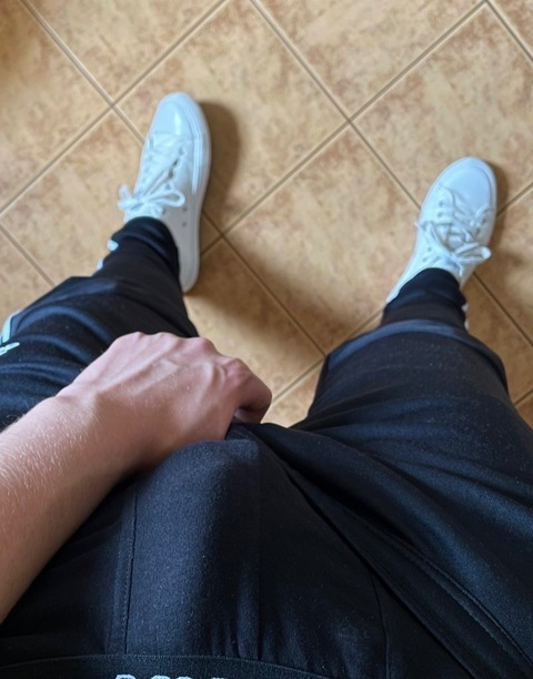slavicboyxx OnlyFans Leaked (25 Photos and 8 Videos) 

 picture 2