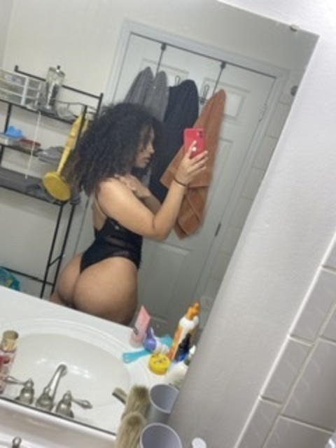 Get Free access to slayymonay Leaked OnlyFans 

 picture 2