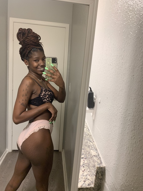 View slimfine (Slimfine) OnlyFans 4 Photos and 2 Videos gallery 

 picture 2