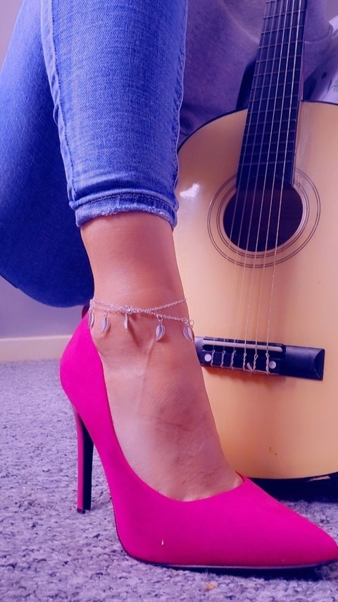 Download smallandsexyuk OnlyFans content free 

 picture 2