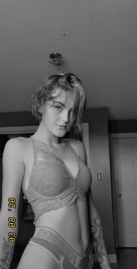 smirlealabama OnlyFans Leaks (12 Photos and 1 Videos) 

 picture 2
