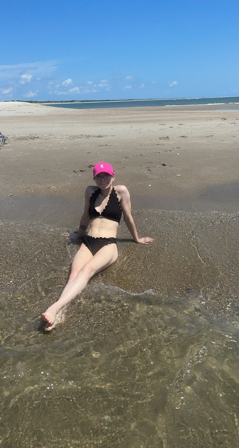 Onlyfans leaks smokinghoneypot 

 picture 2
