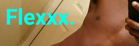 snakesnbriefss (snakesnbriefs) OnlyFans Leaks 

 picture 2
