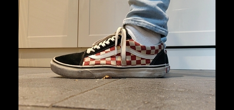 View sneakerboyvids (Sneakerboyvids) OnlyFans 15 Photos and 6 Videos gallery 

 picture 2