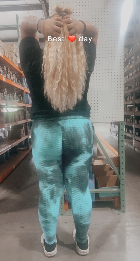 sneakylinktam OnlyFans Leaks 

 picture 2