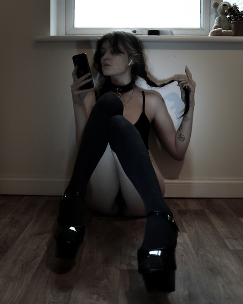 View snenby OnlyFans content for free 

 picture 2