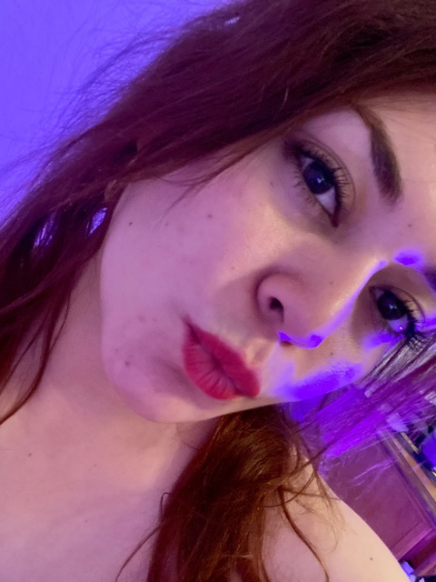 Download snowiee OnlyFans content for free 

 picture 2