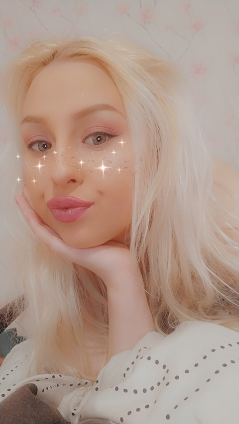 snowybubbles16 OnlyFans Leaked Photos and Videos 

 picture 2