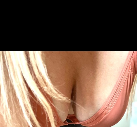 soccerrmom OnlyFans Leak 

 picture 2