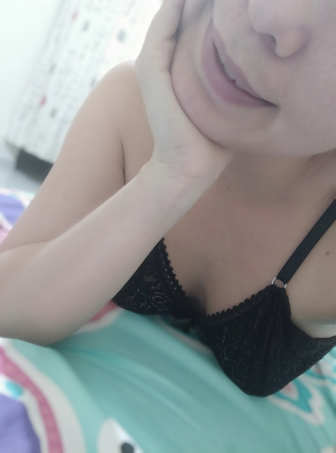 View Sofia (sofia73743172) OnlyFans 9 Photos and 0 Videos leaked 

 picture 2