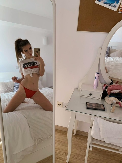 sofigal5 OnlyFans Leak (16 Photos and 7 Videos) 

 picture 2