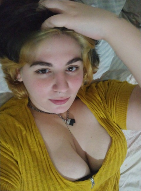 View sofoxy (Sofy Foxy) OnlyFans 19 Photos and 4 Videos gallery 

 picture 2